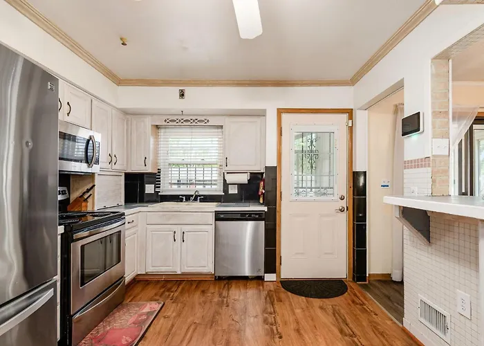 Gates Getaway Holiday home